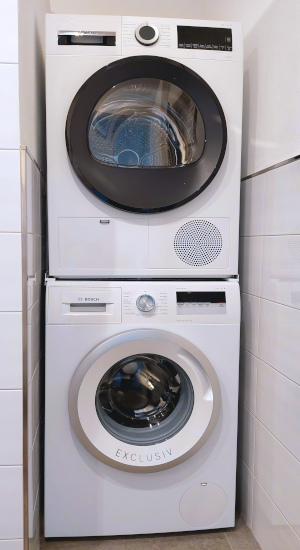 Wäschetrockner und Waschmaschine Wäschetrockner und Waschmaschine